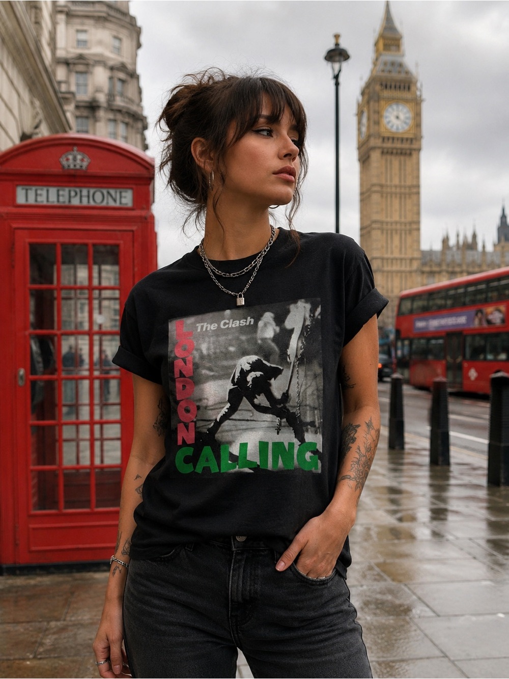 The Clash London Calling Band Graphic T-Shirt Women’s Large Black Punk Rock